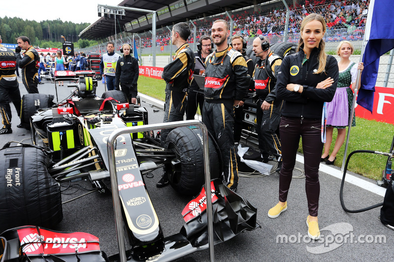 Кармен Хорда, пілот розвитку Lotus F1 Team