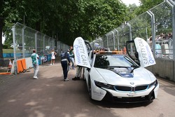 BMW i8 auto de seguridad
