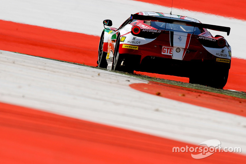 #51 AF Corse Ferrari F458 Italia: Peter Mann, Raffaele Giammaria, Matteo Cressoni