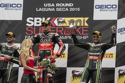 Podium : le vainqueur Chaz Davies, Ducati Team, le deuxième, Tom Sykes, Kawasaki Racing, le troisième, Jonathan Rea, Kawasaki Racing
