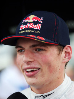 Max Verstappen, Scuderia Toro Rosso met de media