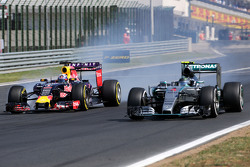 Daniel Ricciardo, Red Bull Racing e Nico Rosberg, Mercedes AMG F1 Team