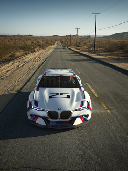 Présentation de la BMW 3.0 CSL Hommage R