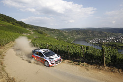 Thierry Neuville e Nicolas Gilsoul, Hyundai i20 WRC, Hyundai Motorsport