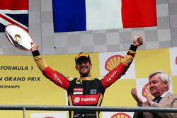 Romain Grosjean, Lotus F1 Team celebra
