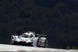 #18 Porsche Team Porsche 919 Hybrid: Romain Dumas, Neel Jani, Marc Lieb