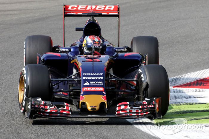 2015: Toro Rosso STR10