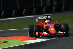 Sebastian Vettel, Ferrari SF15-T