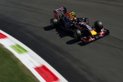 Daniil Kvyat, Red Bull Racing RB11