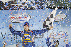 Race winner Chase Elliott, JR Motorsports Chevrolet