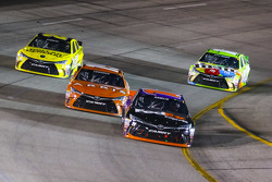 Denny Hamlin, Joe Gibbs Racing Toyota, Carl Edwards, Joe Gibbs Racing Toyota, Matt Kenseth, Joe Gibbs Racing Toyota et Kyle Busch, Joe Gibbs Racing Toyota