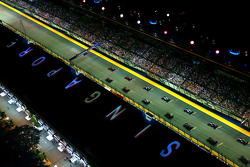Largada: Sebastian Vettel, Ferrari SF15-T lidera