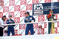 Pódio: vencedor Nelson Piquet, Benetton, segundo lugar Roberto Moreno, Benetton, terceiro lugar Aguri Suzuki, Larrousse
