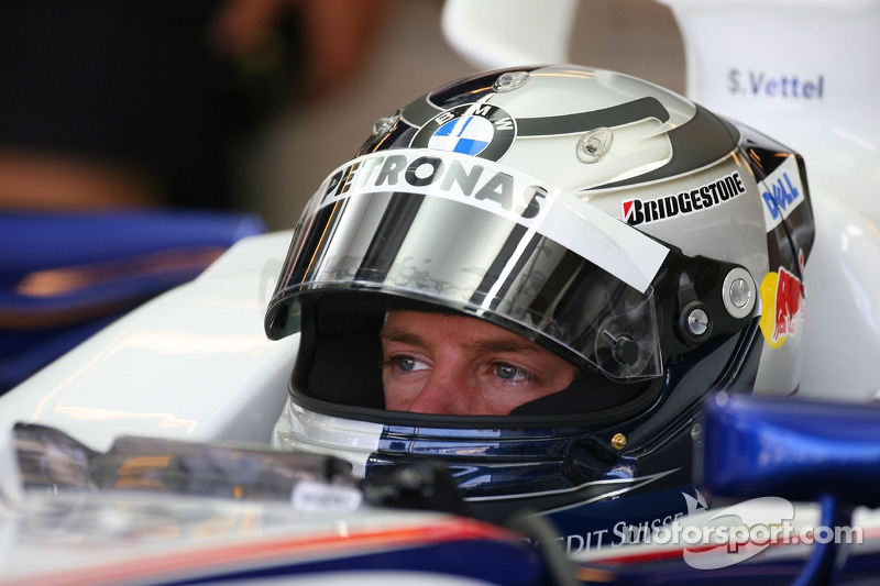 Себастьян Феттель, тест-пілот, BMW Sauber F1 Team в боксах