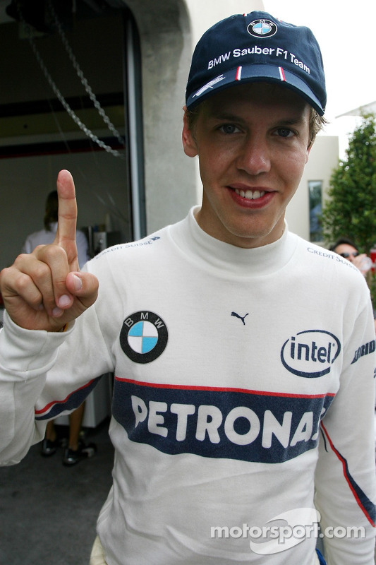 Себастьян Феттель, Test Driver, BMW Sauber F1 Team, здобув очко в дебютній гонці