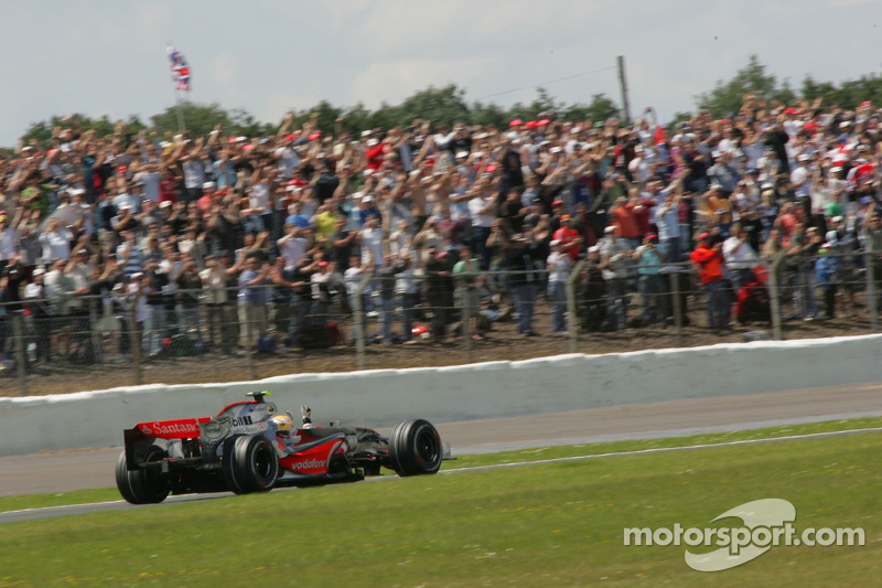 Pole Position, 1st, Lewis Hamilton, McLaren Mercedes, MP4-22