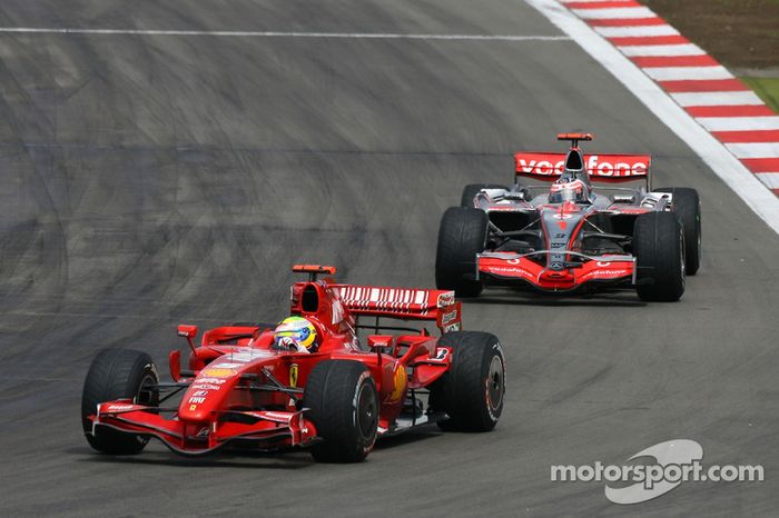 Felipe Massa, Scuderia Ferrari, F2007 y Fernando Alonso, McLaren Mercedes, MP4-22