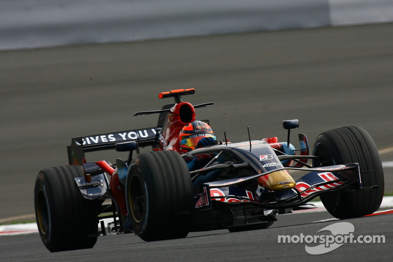 Vitantonio Liuzzi, Scuderia Toro Rosso, STR02