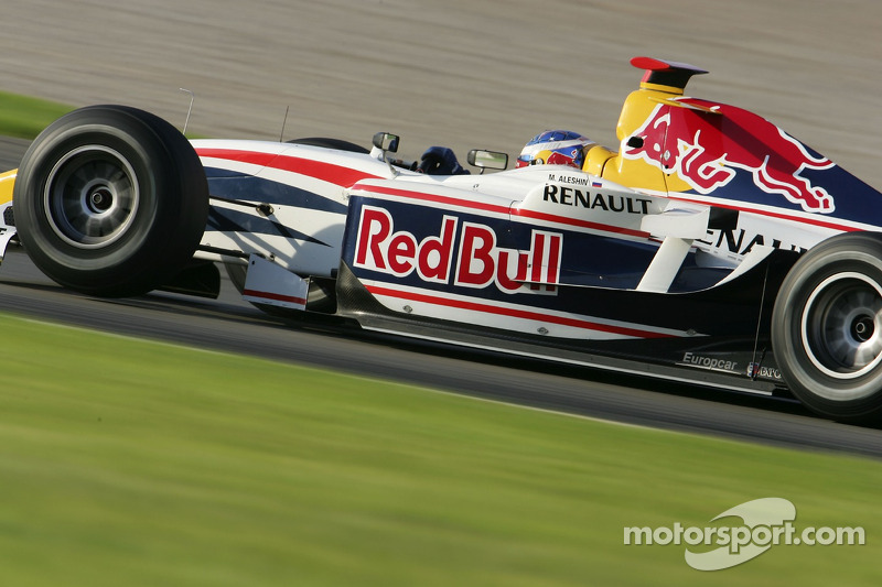 2005-2009: <img src="https://cdn-8.motorsport.com/static/img/cfp/0/0/0/100/178/s3/russia-2.jpg" alt="" width="20" height="12" /> Михаил Алешин