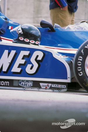 Jacques Laffite Ligier e capacete