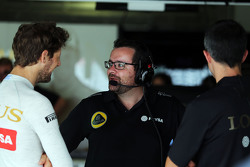 Ромен Грожан, Lotus F1 Team и Жюльен-Симон Шотемп, Lotus F1 Team Race Engineer