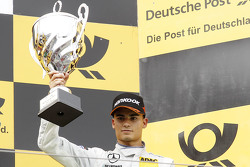 Podio: tercer puesto Pascal Wehrlein, HWA AG Mercedes-AMG