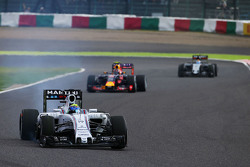 Felipe Massa, Williams FW37 avec une crevaison au départ