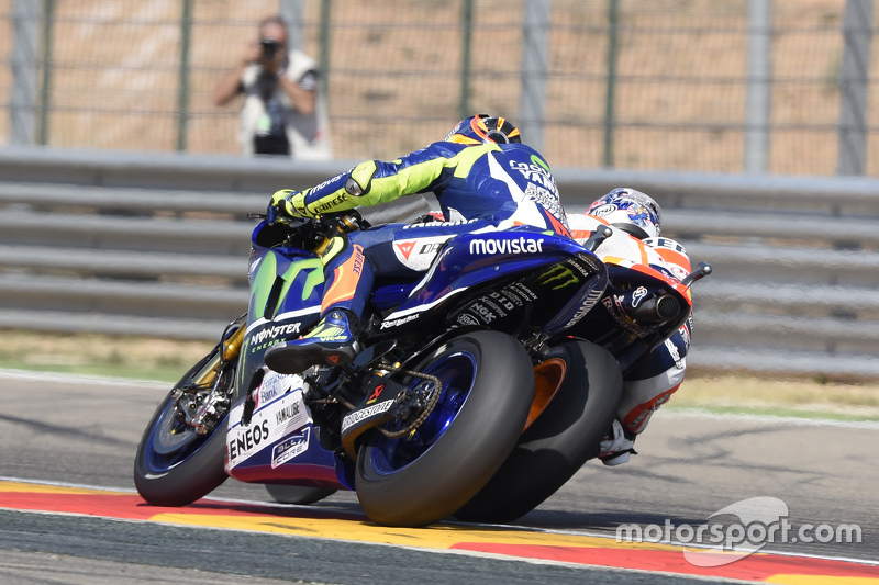 motogp-aragon-gp-2015-dani-pedrosa-repsol-honda-team-and-valentino-rossi-yamaha-factory-ra.jpg