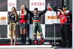 Podium : le vainqueur, Jonathan Rea, Kawasaki