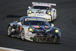 #88 Abu Dhabi Proton Competition Porsche 911 RSR: Christian Ried, Earl Bamber, Khaled Al Qubaisi