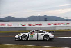 #91 Porsche Team Manthey Porsche 911 RSR: Richard Lietz, Michael Christensen