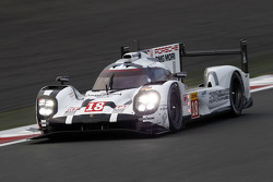 #18 Porsche Team Porsche 919 Hybrid : Romain Dumas, Neel Jani, Marc Lieb