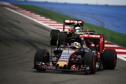 Carlos Sainz Jr., Scuderia Toro Rosso STR10