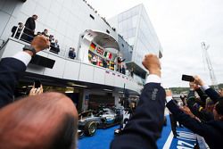Sergio Pérez, Sahara Force India F1 celebra su tercer lugar en el podio