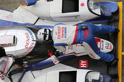 #2 Toyota Racing Toyota TS040 Hybrid : Alexander Wurz, Stéphane Sarrazin, Mike Conway