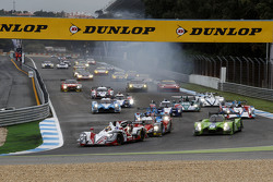 Start: #38 Jota Sport Gibson 015S-Nissan: Simon Dolan, Filipe Albuquerque, Harry Tincknell leads