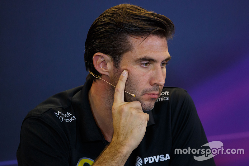 Matthew Carter, Lotus F1 Team CEO in de FIA ...