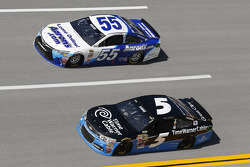 Kasey Kahne, Hendrick Motorsports Chevrolet en David Ragan, Michael Waltrip Racing Toyota