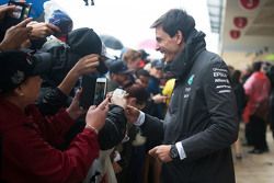 Toto Wolff, Mercedes AMG F1 Shareholder and Executive Director with the fans