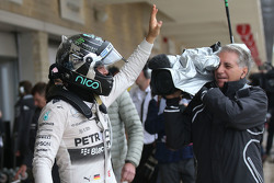 Ganador de la pole Nico Rosberg, Mercedes AMG F1