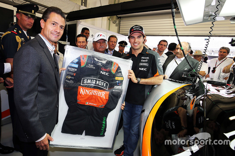 Sergio Pérez, Sahara Force India F1, con Enrique Peña Nieto, Presidente de México