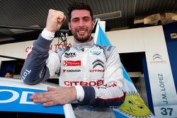 Tourenwagen-Weltmeister 2015: Jose Maria Lopez, Citroën C-Elysée WTCC, Citroën World Touring Car Tea