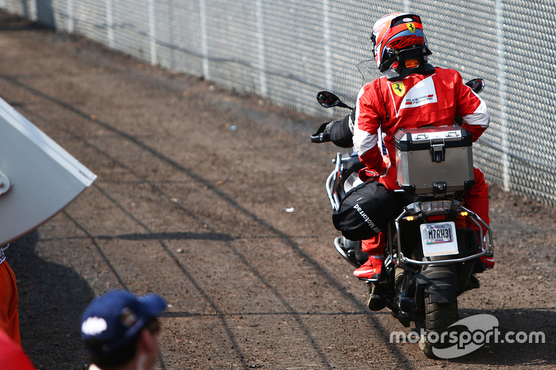 Kimi Raikkonen, Ferrari se retira de la carrera