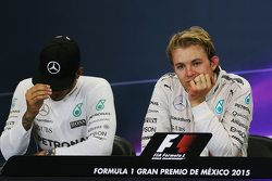 Mercedes AMG F1, Lewis Hamilton y Nico Rosberg, Mercedes AMG F1 ganador de la carrera carrera en la