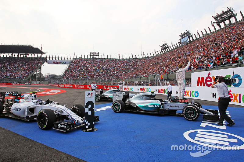 2015 год. Нико Росберг, Mercedes