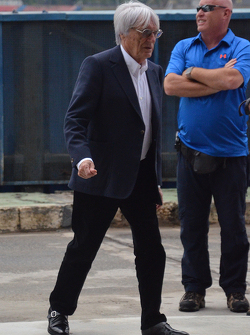 Ecclestone visita pista de Interlagos