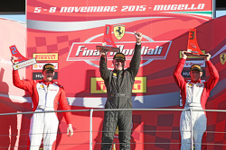 Podio Pirelli AM: primo #27 Rossocorsa Pellin Racing Ferrari 458: Alessandro Vezzoni, secondo #92 St