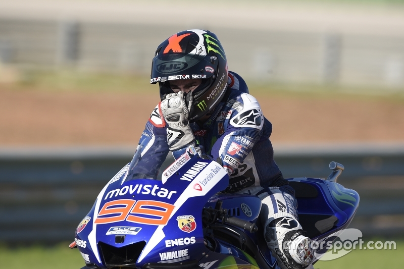 Le vainqueur de la course et Champion du Monde MotoGP 2015 Jorge Lorenzo, Yamaha Factory Racing