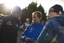 Fabrice Van Ertvelde, Volkswagen Motorsport Chief Engineer met Jari-Matti Latvala, Volkswagen Motorsport