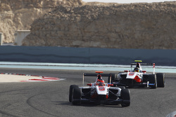 Esteban Ocon, ART Grand Prix vor Marvin Kirchhofer, ART Grand Prix